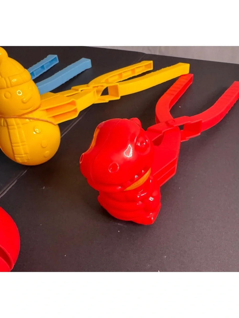 Set of Colorful Plastic Snowball Makers with Animal and Heart Shapes